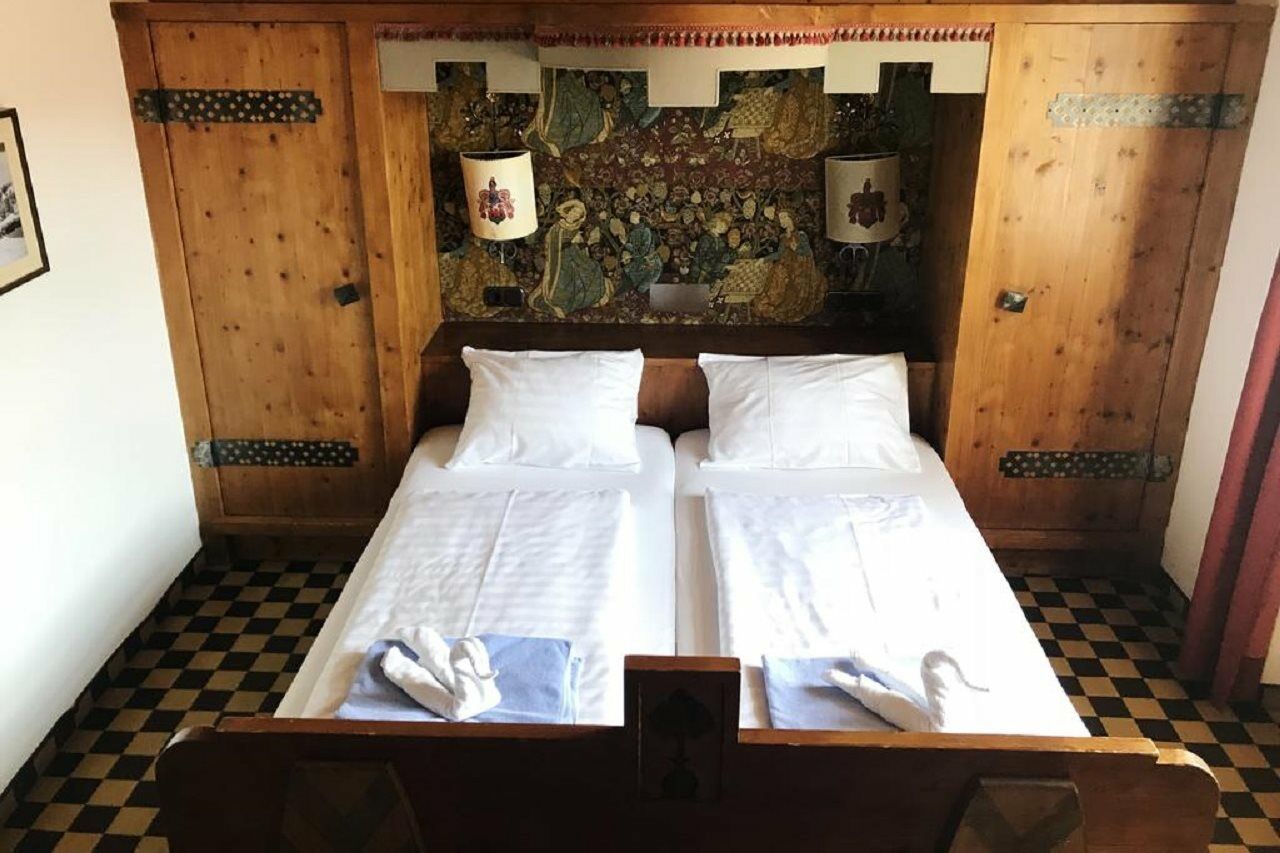 Hotel Family Schloss Rosenegg 4*